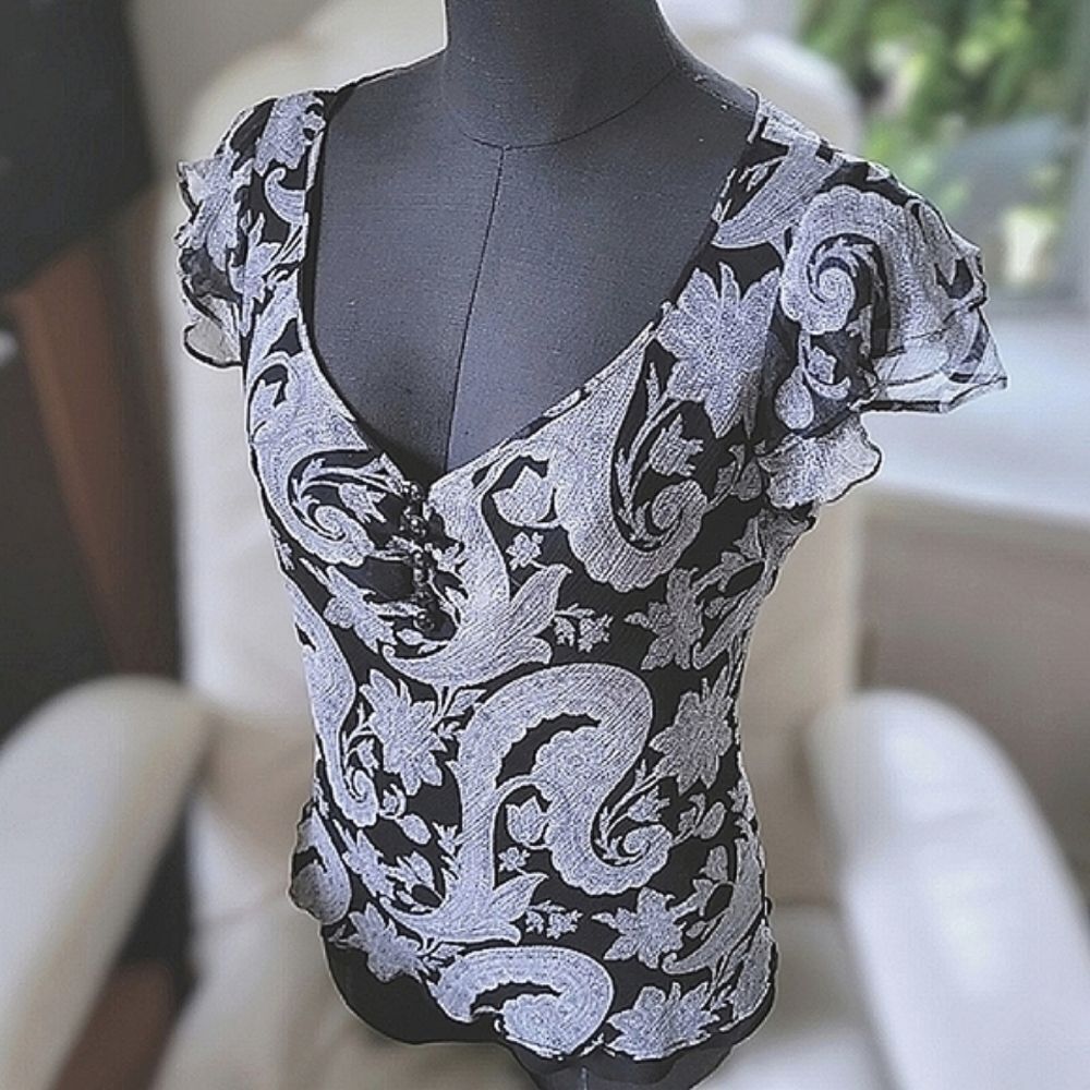 Planet silk crêpe chiffon monochromatic paisley ruffle blouse size M